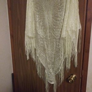 A spring/ summer shaw